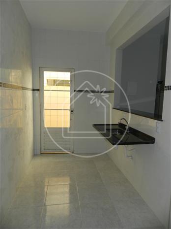 Apartamento com 1 Quarto à Venda, 47 m² por R$ 220.000 Rua Itamarati - Cascadura, Rio de Janeiro - RJ