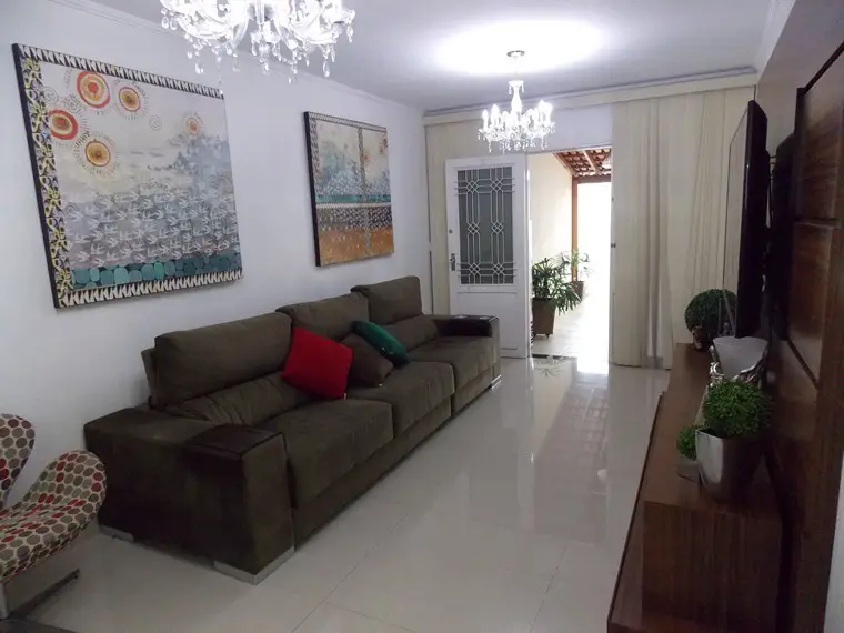 Casa com 4 Quartos à Venda, 120 m² por R$ 890.000 Velho, Cruzeiro - DF