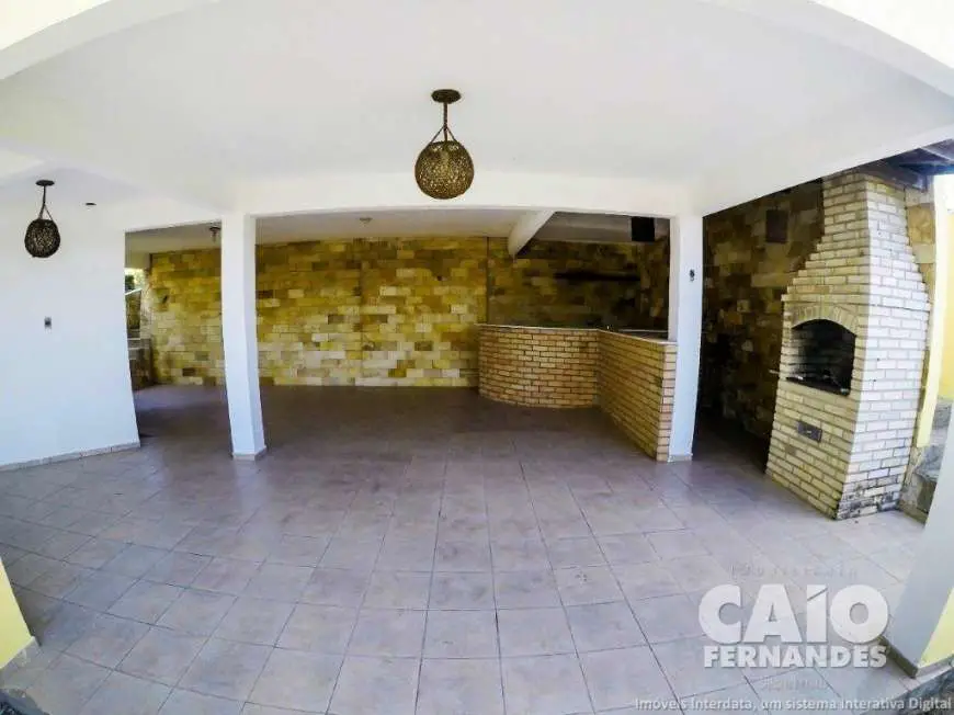 Casa com 3 Quartos à Venda, 189 m² por R$ 410.000 San Vale, Natal - RN
