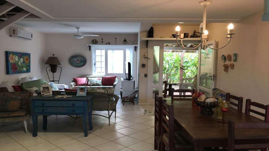 Casa de Condomínio com 3 Quartos para Alugar, 130 m² por R$ 1.000/Dia Camburi, São Sebastião - SP