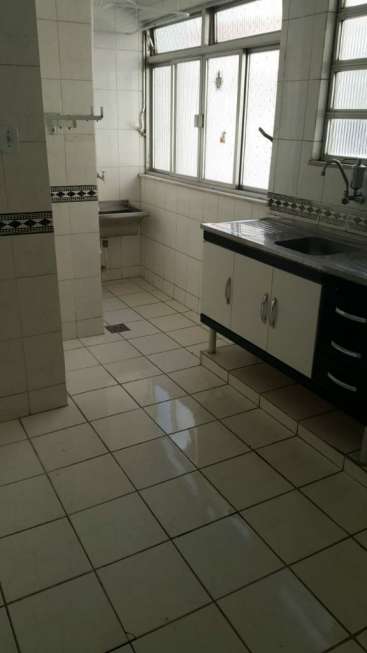 Apartamento com 3 Quartos para Alugar, 55 m² por R$ 1.200/Mês Rua Adriano, 300 - Todos os Santos, Rio de Janeiro - RJ