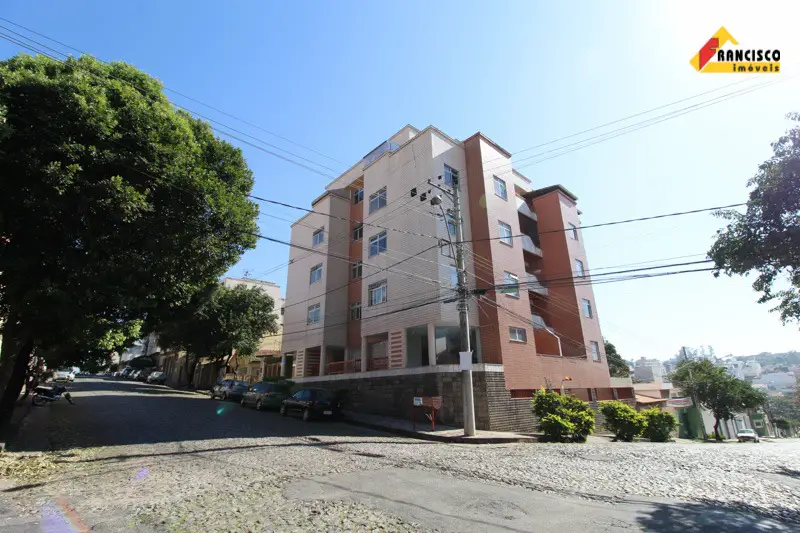 Cobertura com 3 Quartos para Alugar, 110 m² por R$ 1.450/Mês Rua Itapecerica - Sidil, Divinópolis - MG