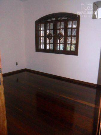 Casa com 3 Quartos para Alugar, 200 m² por R$ 1.700/Mês Praia de Itaparica, Vila Velha - ES