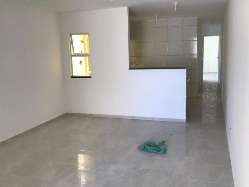 Casa com 3 Quartos para Alugar, 80 m² por R$ 790/Mês Precabura, Eusébio - CE