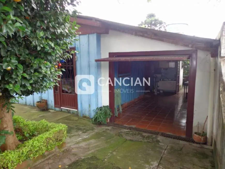 Casa com 3 Quartos à Venda por R$ 160.000 Rua Amazonas, 375 - Lorenzi, Santa Maria - RS