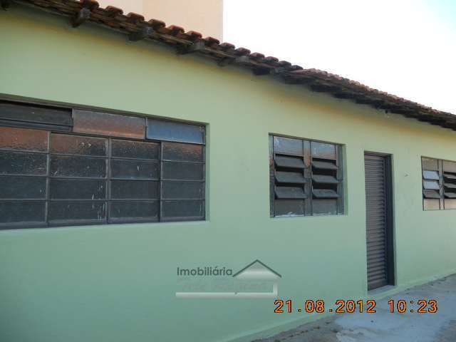 Casa com 1 Quarto para Alugar por R$ 300/Mês Vera Cruz, Caçapava - SP