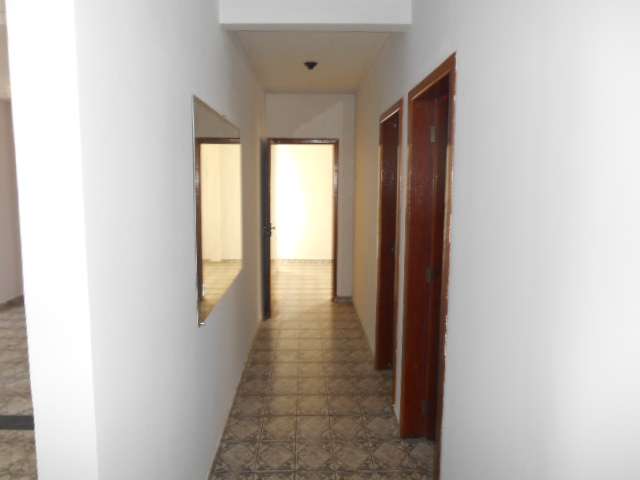 Apartamento com 3 Quartos para Alugar, 140 m² por R$ 1.200/Mês Rua P 25 - Setor dos Funcionários, Goiânia - GO