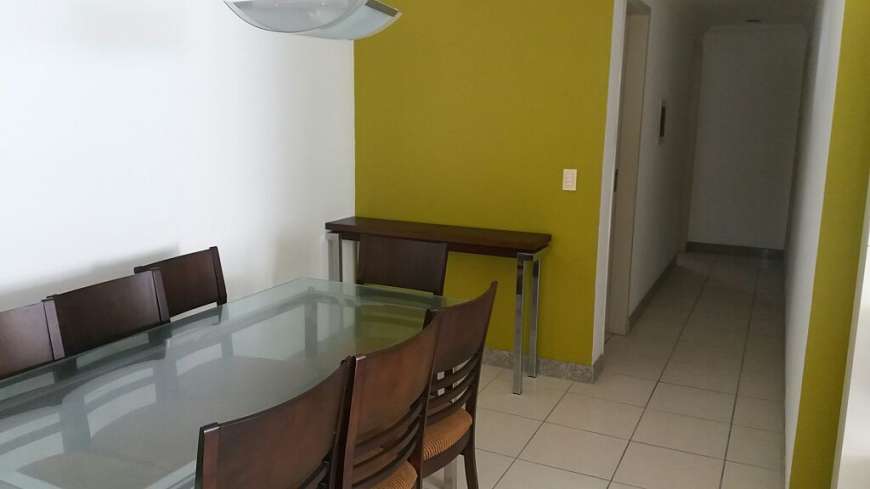 Apartamento com 3 Quartos à Venda, 104 m² por R$ 349.000 Rua Manhã Parnasiana, 2000 - Candelária, Natal - RN