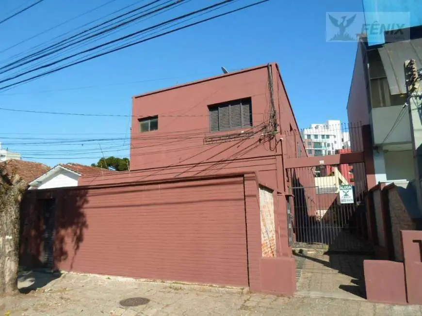 Sobrado com 3 Quartos para Alugar, 99 m² por R$ 1.250/Mês Rua Almirante Tamandaré, 1121 - Juvevê, Curitiba - PR