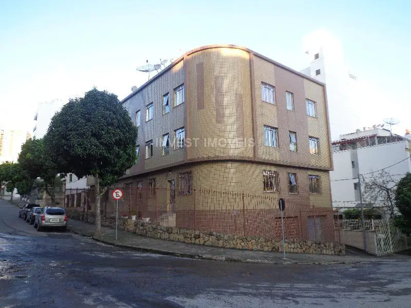 Apartamento com 3 Quartos para Alugar por R$ 900/Mês Rua Delorme de Carvalho - Bom Pastor, Juiz de Fora - MG
