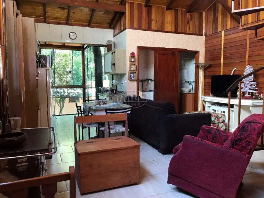Casa de Condomínio com 3 Quartos à Venda, 140 m² por R$ 390.000 BR-158, 115 - Itaara - RS