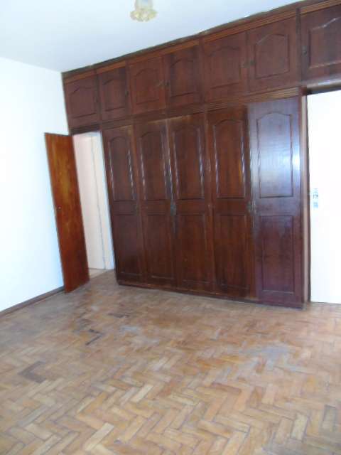 Casa com 3 Quartos à Venda, 268 m² por R$ 370.000 Rua Piúma, 235 - São Salvador, Belo Horizonte - MG