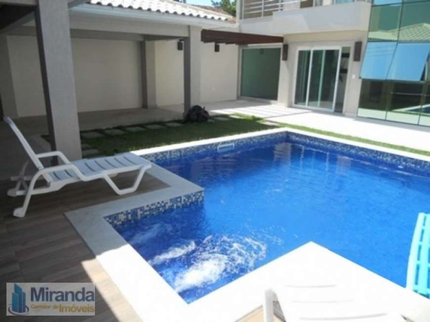 Casa com 3 Quartos para Alugar, 300 m² por R$ 1.500/Dia Praia do Morro, Guarapari - ES