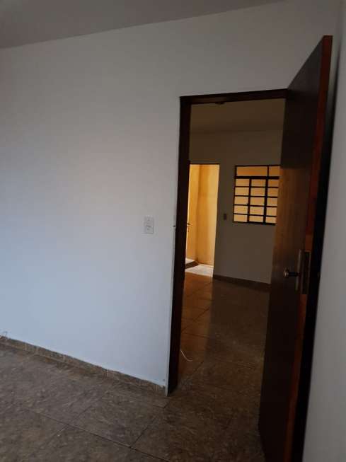 Casa com 2 Quartos à Venda, 320 m² por R$ 430.000 Rua Professor José Carvalho Lopes - Planalto, Belo Horizonte - MG