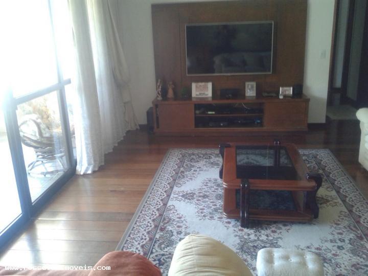 Apartamento com 4 Quartos à Venda, 209 m² por R$ 850.000 Rua Carmela Dutra, 90 - Agriões, Teresópolis - RJ