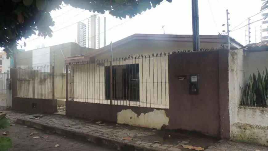 Casa com 6 Quartos para Alugar, 262 m² por R$ 3.000/Mês Brisamar, João Pessoa - PB