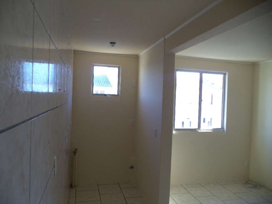 Apartamento com 2 Quartos para Alugar, 43 m² por R$ 500/Mês Desvio Rizzo, Caxias do Sul - RS