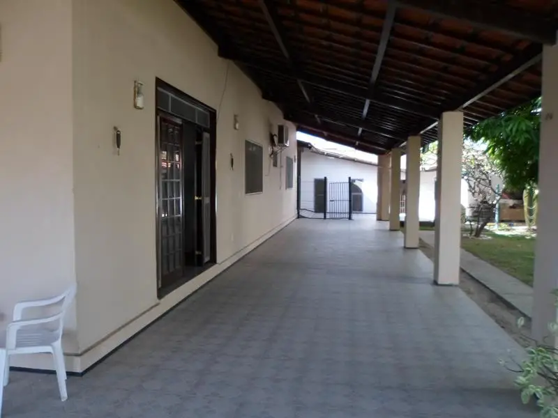 Casa com 5 Quartos para Alugar, 980 m² por R$ 6.000/Mês Avenida Engenheiro Leal Lima Verde, 71 - Sapiranga, Fortaleza - CE