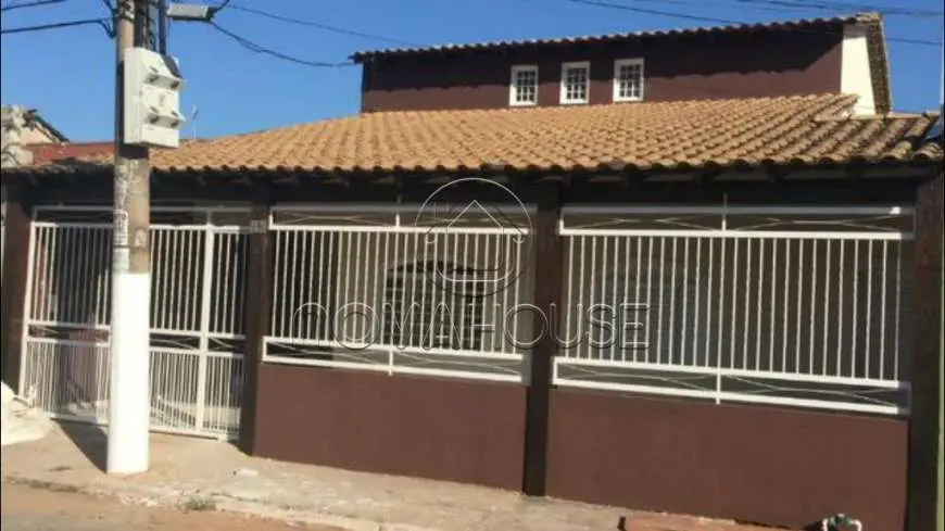 Casa com 3 Quartos à Venda, 190 m² por R$ 290.000 Jardim Paulista, Cuiabá - MT