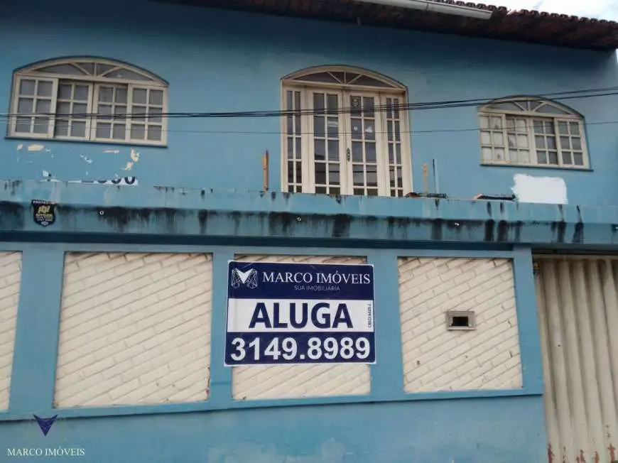 Casa com 7 Quartos para Alugar, 220 m² por R$ 5.000/Mês Rua Castelo Branco - Praia da Costa, Vila Velha - ES