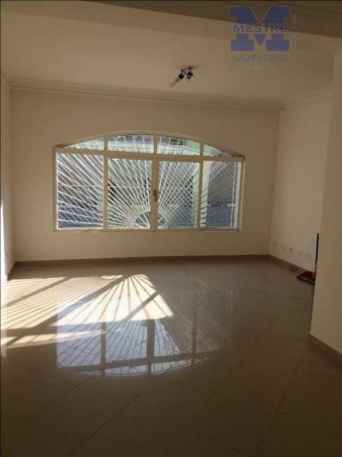 Casa com 2 Quartos para Alugar, 130 m² por R$ 2.100/Mês Vila Itapegica, Guarulhos - SP