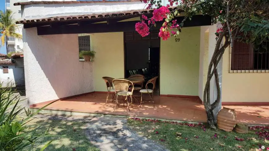 Casa com 3 Quartos para Alugar, 260 m² por R$ 500/Dia Enseada Azul, Guarapari - ES