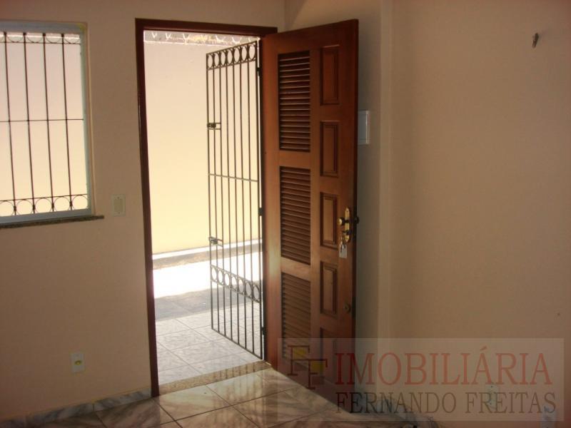 Apartamento com 2 Quartos para Alugar por R$ 900/Mês Rua Carapinima, 1561 - Benfica, Fortaleza - CE