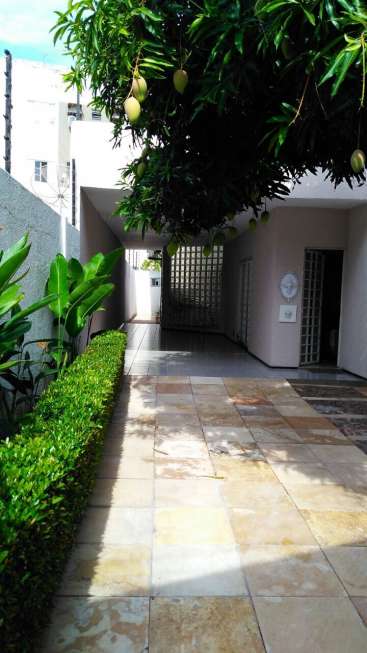 Casa com 3 Quartos à Venda, 260 m² por R$ 600.000 Rua Veterinário Bugyja Brito - Horto, Teresina - PI