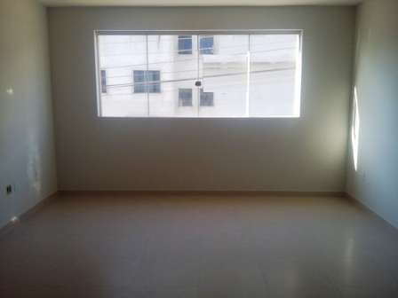 Apartamento com 3 Quartos para Alugar, 70 m² por R$ 800/Mês Manoel Valinhas, Divinópolis - MG