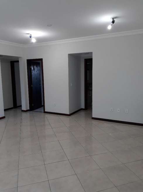 Apartamento com 3 Quartos para Alugar, 104 m² por R$ 1.300/Mês Rua São Paulo - Pitangueiras, Lauro de Freitas - BA