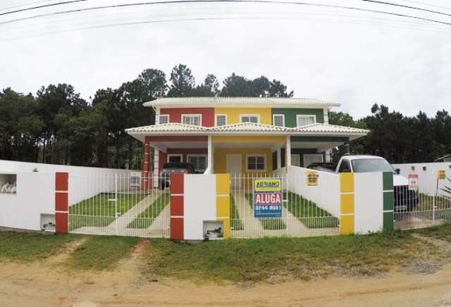 Casa com 2 Quartos para Alugar por R$ 1.650/Mês Rua Huberto Rohden, 957 - Campeche, Florianópolis - SC