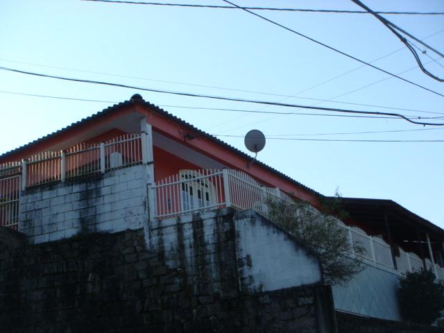 Casa com 3 Quartos à Venda, 205 m² por R$ 450.000 Rua João Gonzaga da Costa - Saco Grande, Florianópolis - SC