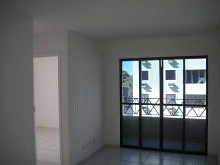 Apartamento com 2 Quartos para Alugar, 53 m² por R$ 650/Mês Avenida Menino Marcelo, 497 - Antares, Maceió - AL
