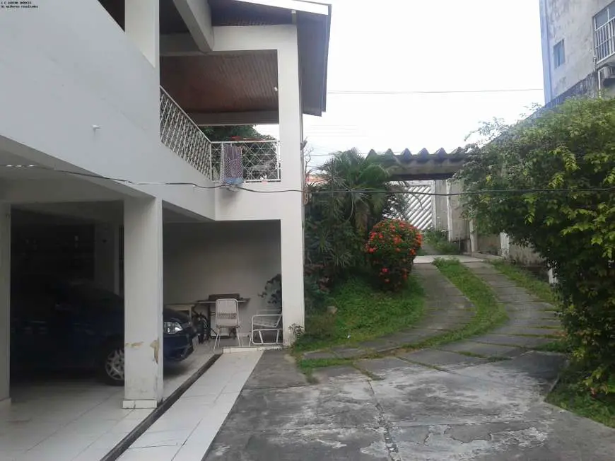 Casa com 3 Quartos à Venda, 220 m² por R$ 1.300.000 Nossa Senhora das Graças, Manaus - AM