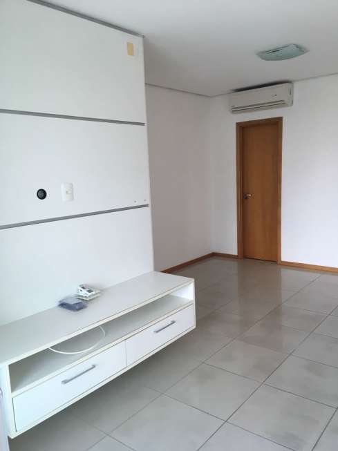 Apartamento com 3 Quartos para Alugar, 110 m² por R$ 3.000/Mês Rua Professor Samuel Benchimol, 70 - Parque Dez de Novembro, Manaus - AM