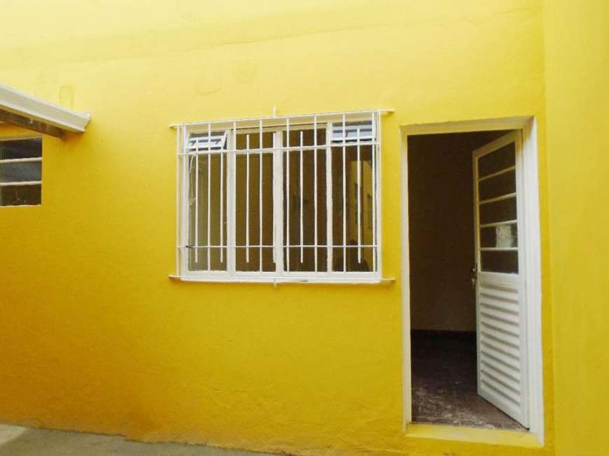 Casa com 2 Quartos para Alugar por R$ 1.100/Mês Rua Bahe Macedo - Cidade Edson, Suzano - SP