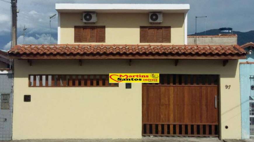 Sobrado com 3 Quartos à Venda, 162 m² por R$ 190.000 Jardim Samambaia, Praia Grande - SP