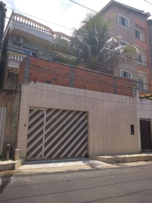 Casa com 4 Quartos para Alugar, 200 m² por R$ 6.000/Mês Rua da Aurora, 10 - Itapuã, Salvador - BA