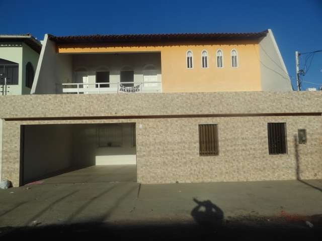 Casa com 3 Quartos à Venda por R$ 600.000 Luzia, Aracaju - SE