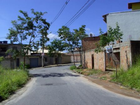 Lote/Terreno à Venda por R$ 300.000 Novo Horizonte, Sabará - MG
