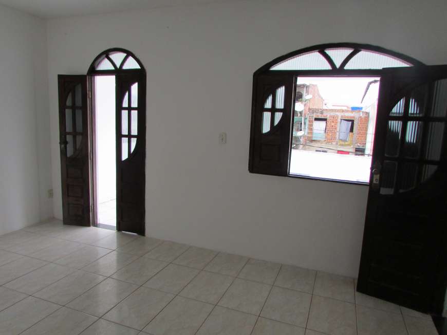 Apartamento com 3 Quartos para Alugar, 100 m² por R$ 900/Mês Beco da Coruja, 442 - Saboeiro, Salvador - BA