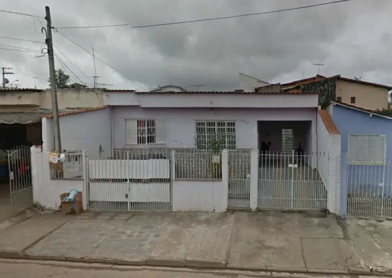 Casa com 2 Quartos para Alugar, 150 m² por R$ 1.200/Mês Jardim São Pedro, Mogi das Cruzes - SP