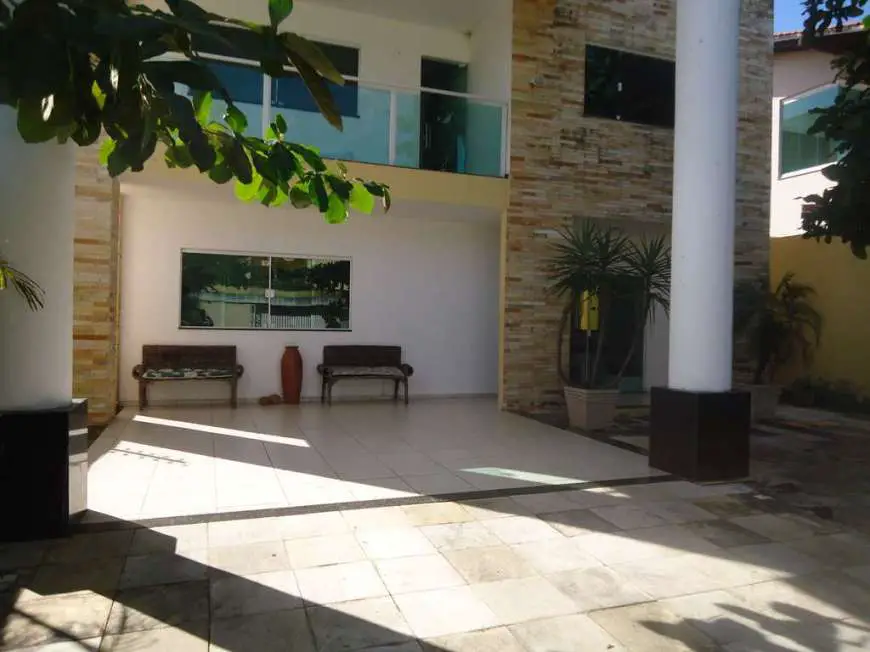 Casa com 3 Quartos para Alugar, 390 m² por R$ 3.000/Mês Rua João Emílio Falcão, 221 - Fátima, Teresina - PI