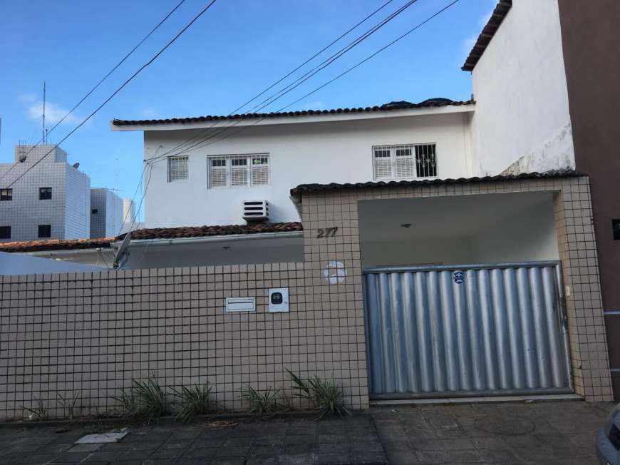 Casa com 3 Quartos para Alugar, 120 m² por R$ 1.300/Mês Água Fria, João Pessoa - PB