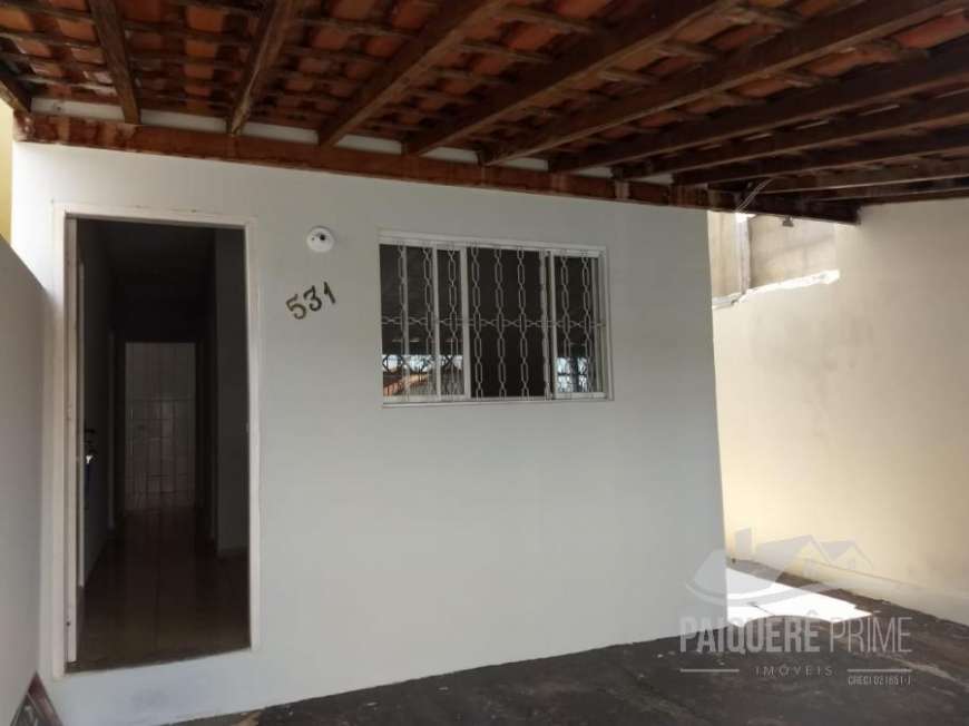 Casa com 2 Quartos para Alugar, 60 m² por R$ 1.150/Mês Jardim São Marcos, Valinhos - SP