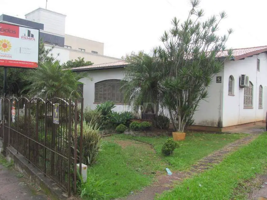 Casa com 5 Quartos para Alugar, 150 m² por R$ 6.000/Mês Passo das Pedras, Gravataí - RS