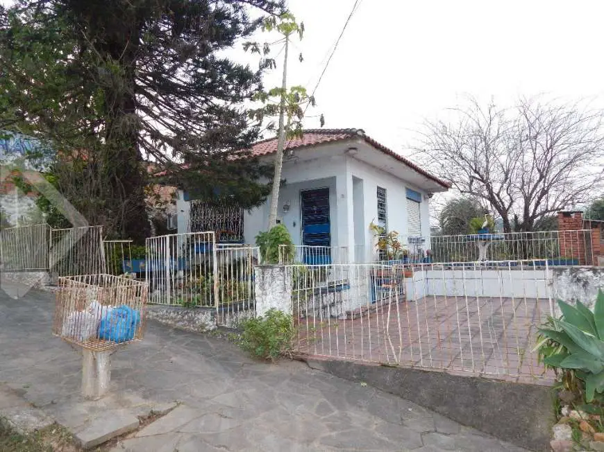 Casa com 4 Quartos à Venda, 250 m² por R$ 180.000 Rua das Hortências, 408 - Santa Cecilia, Viamão - RS