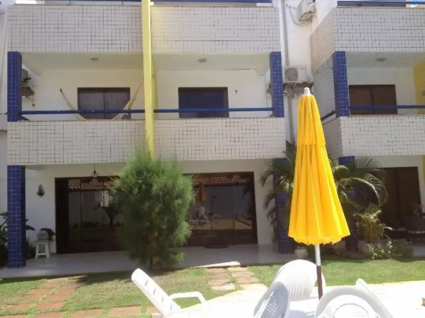 Casa de Condomínio com 3 Quartos para Alugar, 170 m² por R$ 2.500/Mês Praia do Flamengo, Salvador - BA