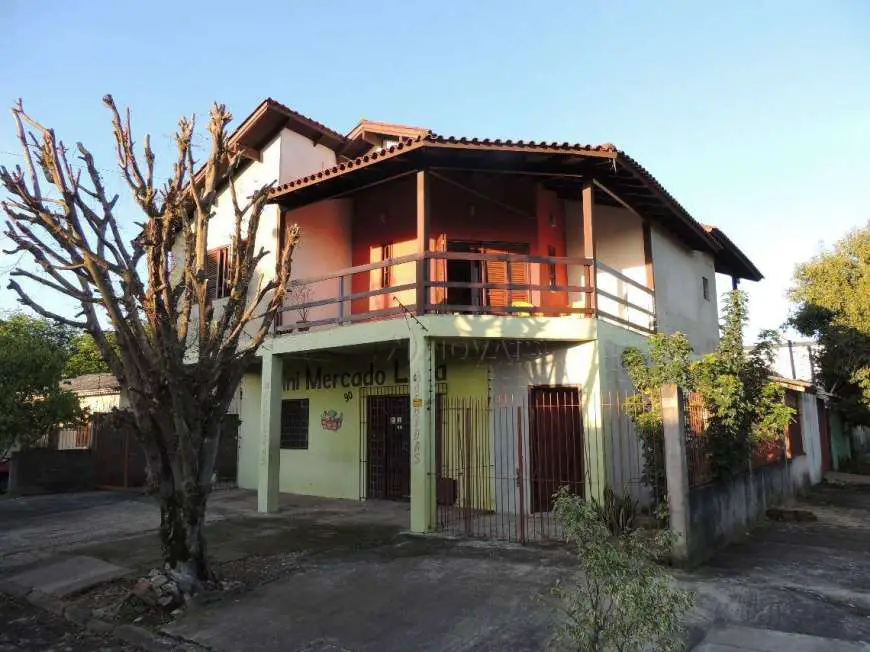 Casa com 3 Quartos à Venda, 272 m² por R$ 360.000 Santos Dumont, São Leopoldo - RS