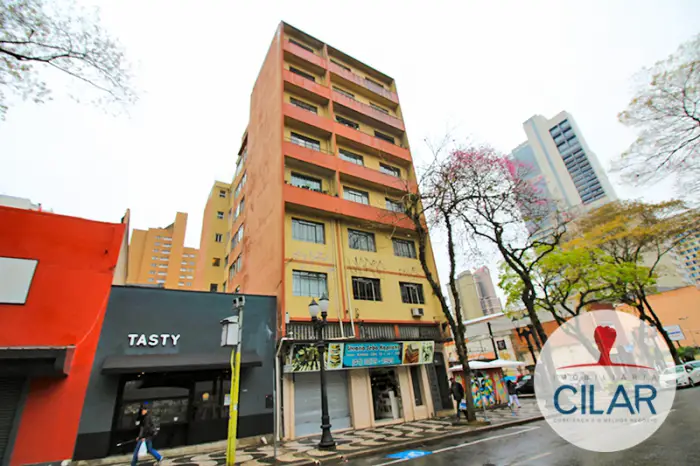 Apartamento com 1 Quarto para Alugar, 47 m² por R$ 980/Mês Centro, Curitiba - PR